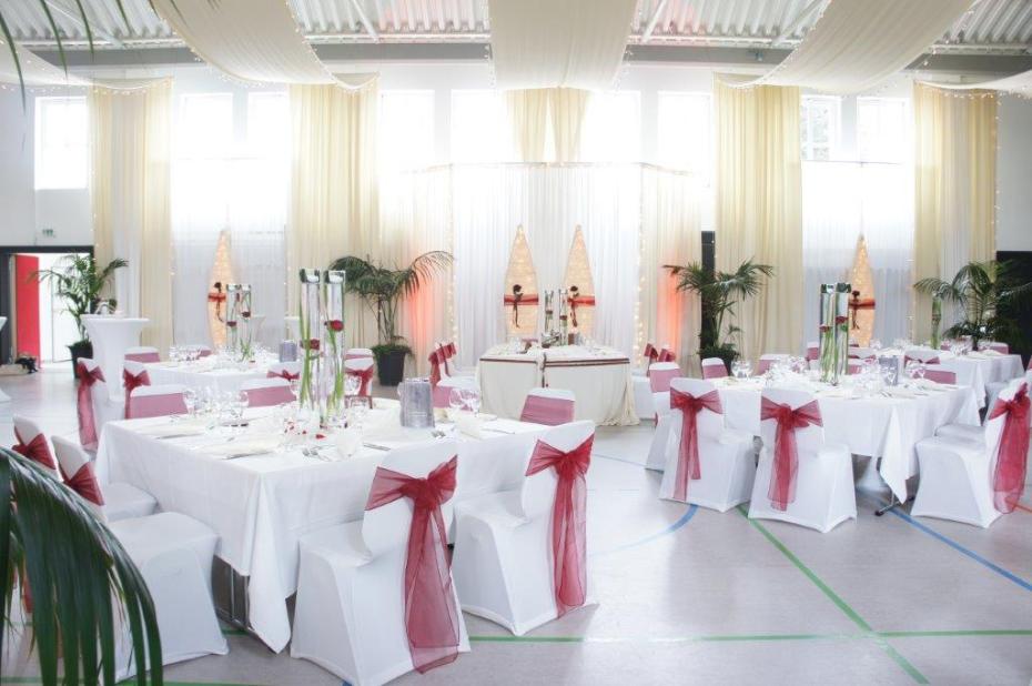 Turnhalle nachher am Tag